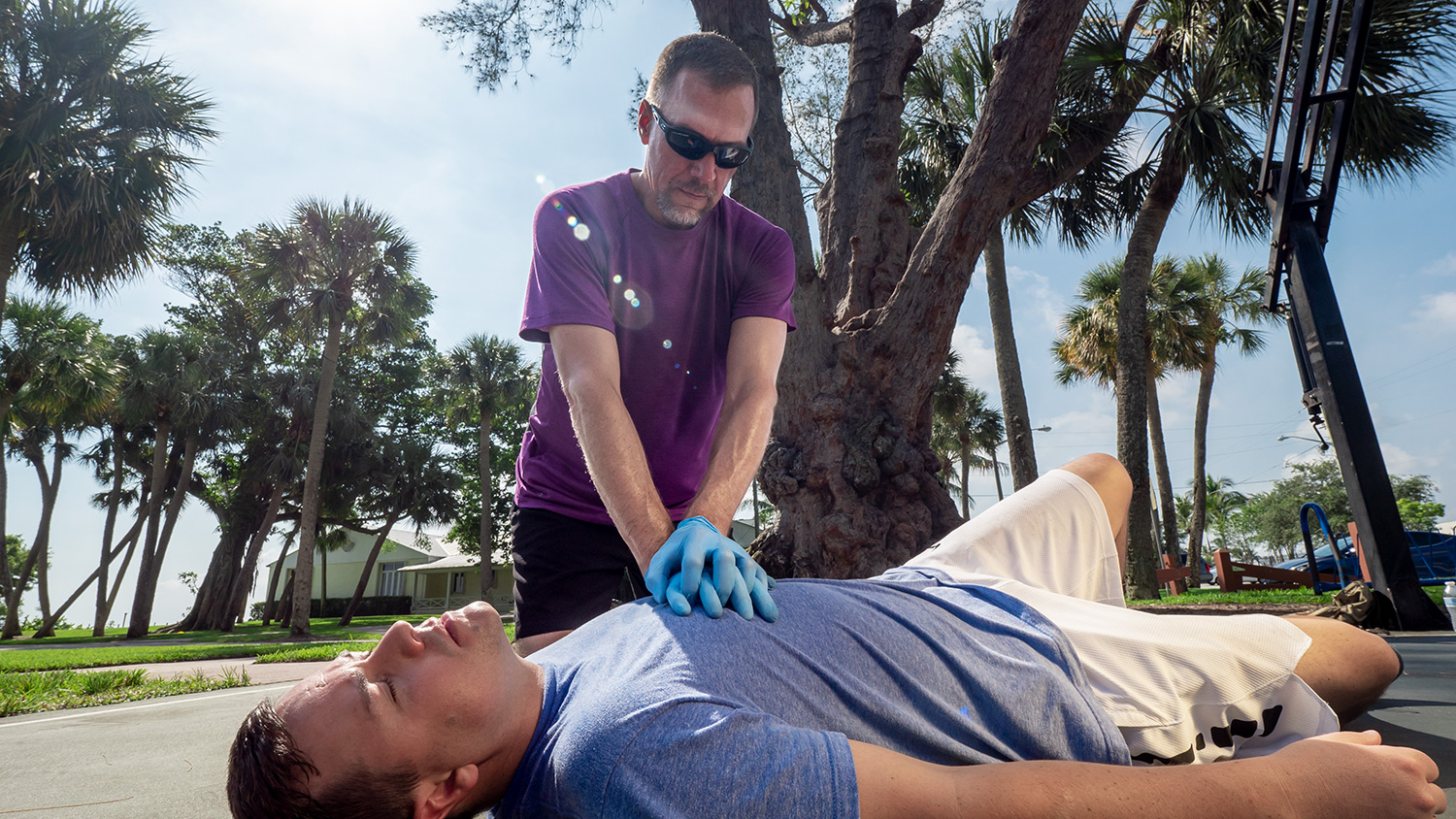 Read more about the article Why Everyone (Yes, Even You) Should Take Emergency Care Training: Surprising Ways It Changes Lives