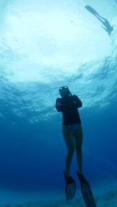Read more about the article 10 Meters Down: Inside the Uncharted Waters of the PFI Basic Freediver Course